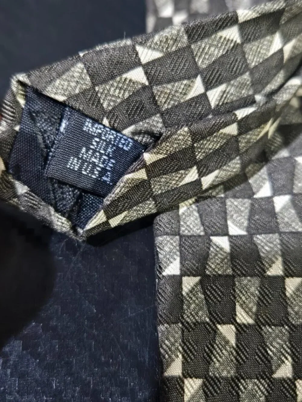 Guess Black Geometric Patterned Silk Tie Made in USA